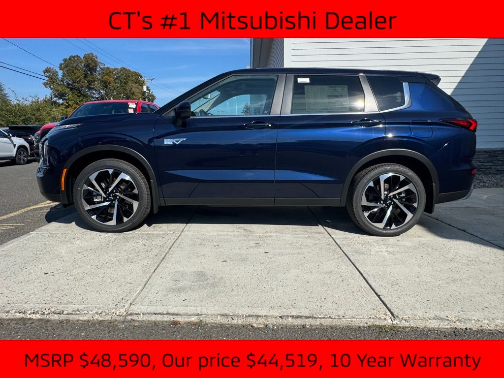 2025 Mitsubishi Outlander PHEV SE photo 3