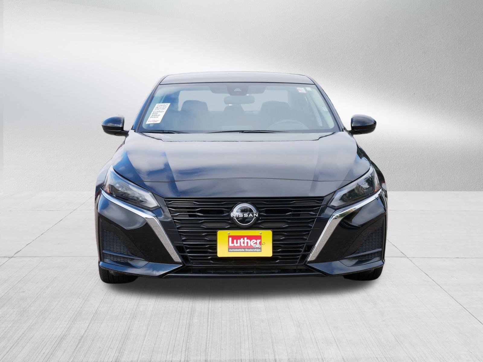 2023 Nissan Altima 2.5 SV photo 2