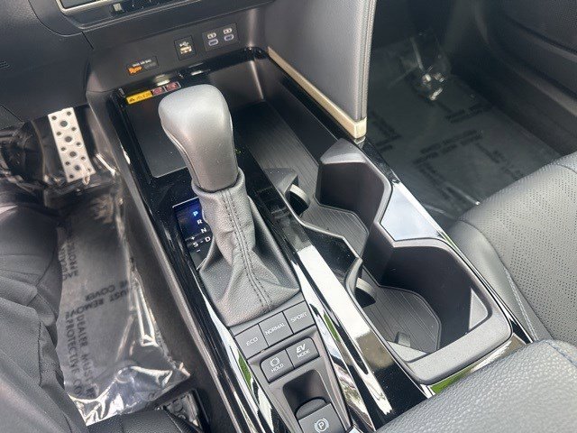2025 Toyota Camry XSE photo 17