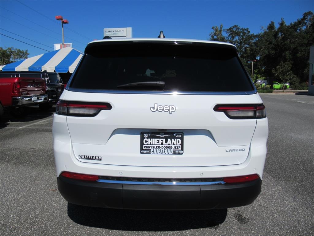 2025 Jeep Grand Cherokee Laredo X photo 4