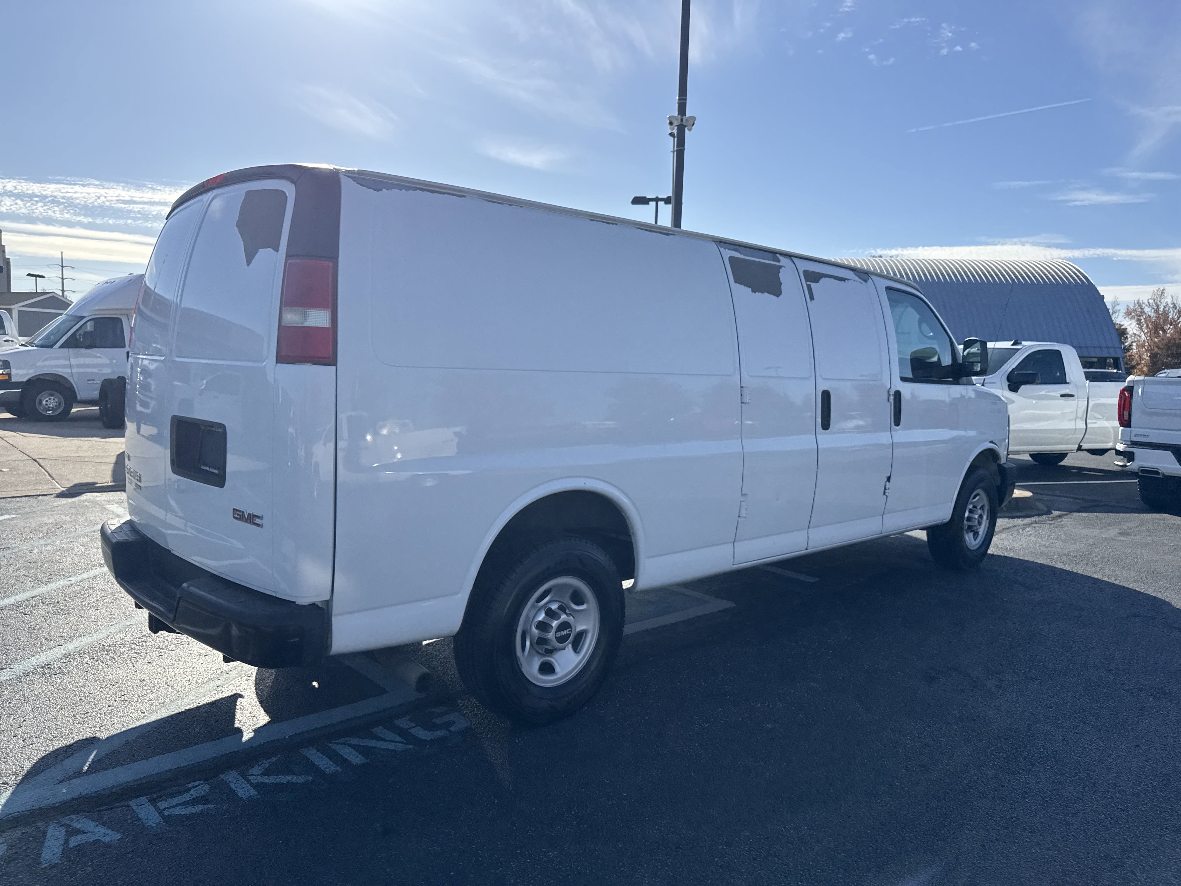 2011 Gmc Savana 2500 photo 4