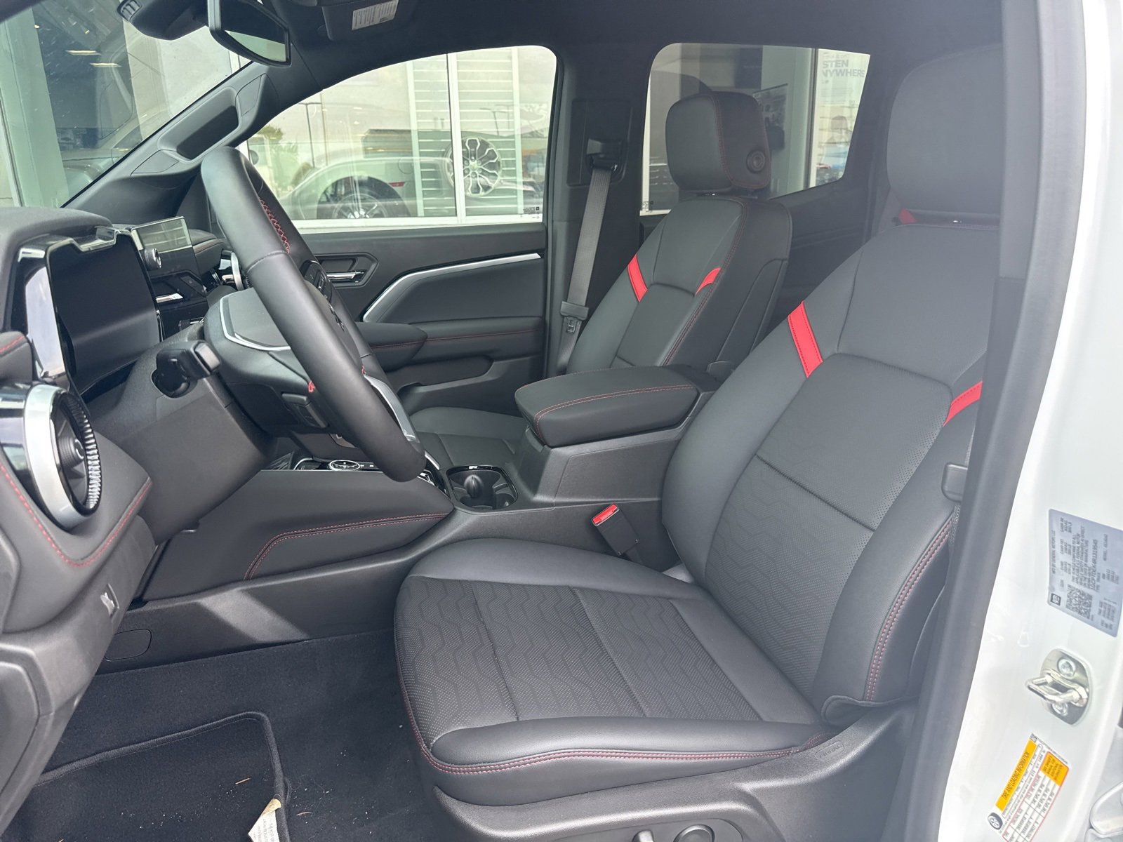 2024 Chevrolet Colorado Z71 photo 11