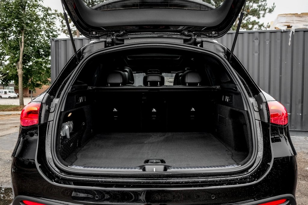2026 Mercedes Benz GLC 300 4MATIC photo 6