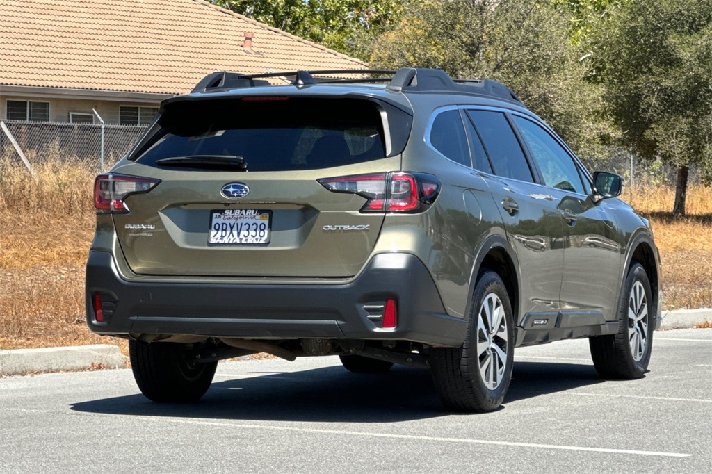 2022 Subaru Outback Premium photo 4