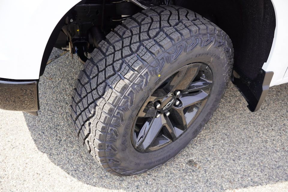 2026 Chevrolet Silverado 1500 LT Trail Boss photo 8