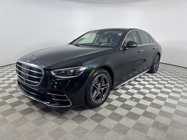 2026 Mercedes Benz S 580 4MATIC photo 3