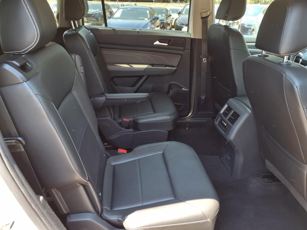 2021 Volkswagen Atlas V6 SE Technology R-Line photo 22