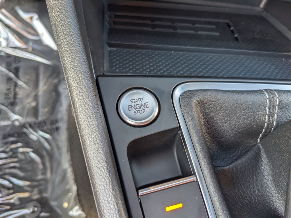2025 Volkswagen Jetta 1.5T SE photo 24