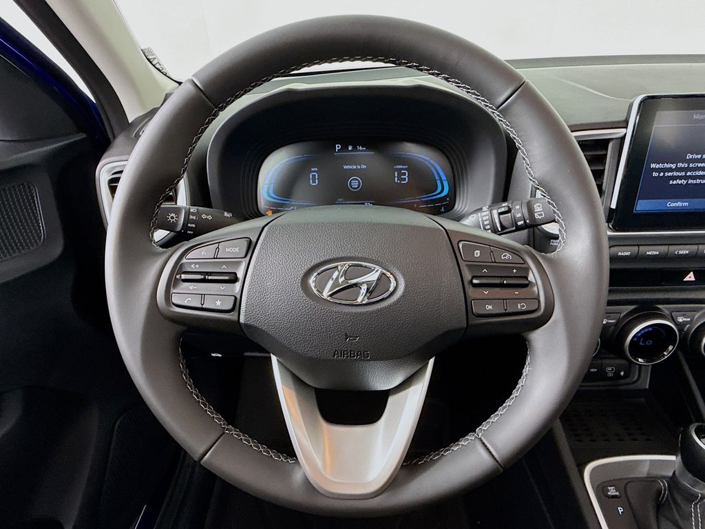 2026 Hyundai Venue SEL photo 11