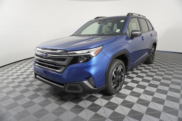 2025 Subaru Forester Limited photo 3