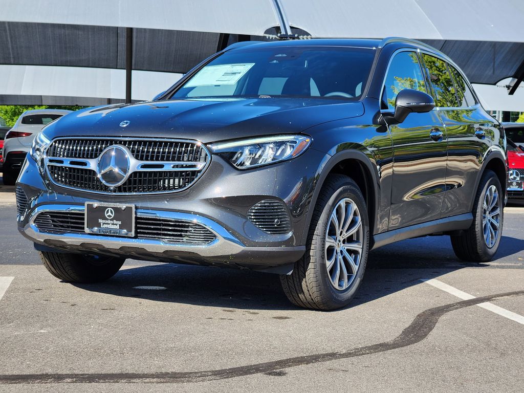 2026 Mercedes Benz GLC 300 4MATIC photo 3