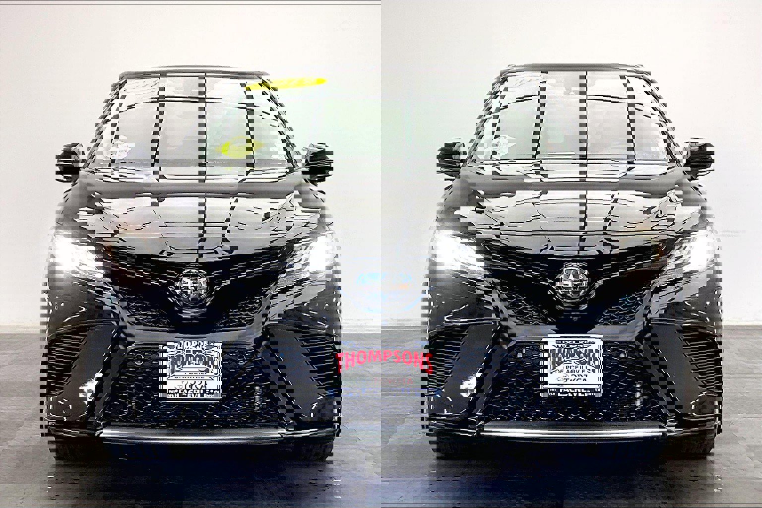 2019 Toyota Camry XSE V6 photo 2