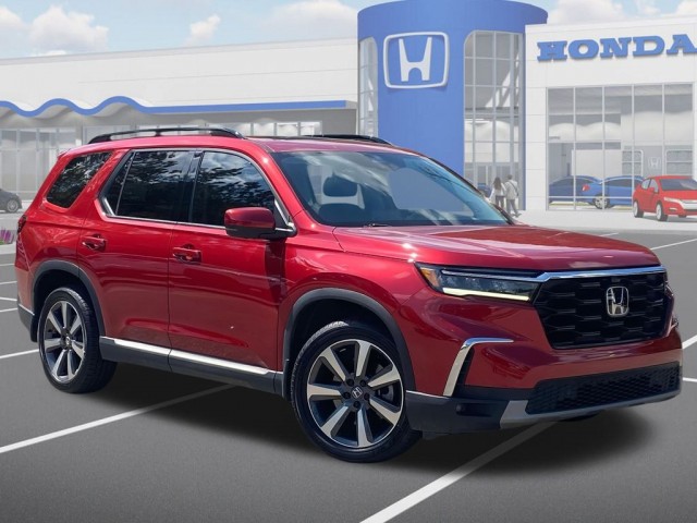 2023 Honda Pilot Elite's photo