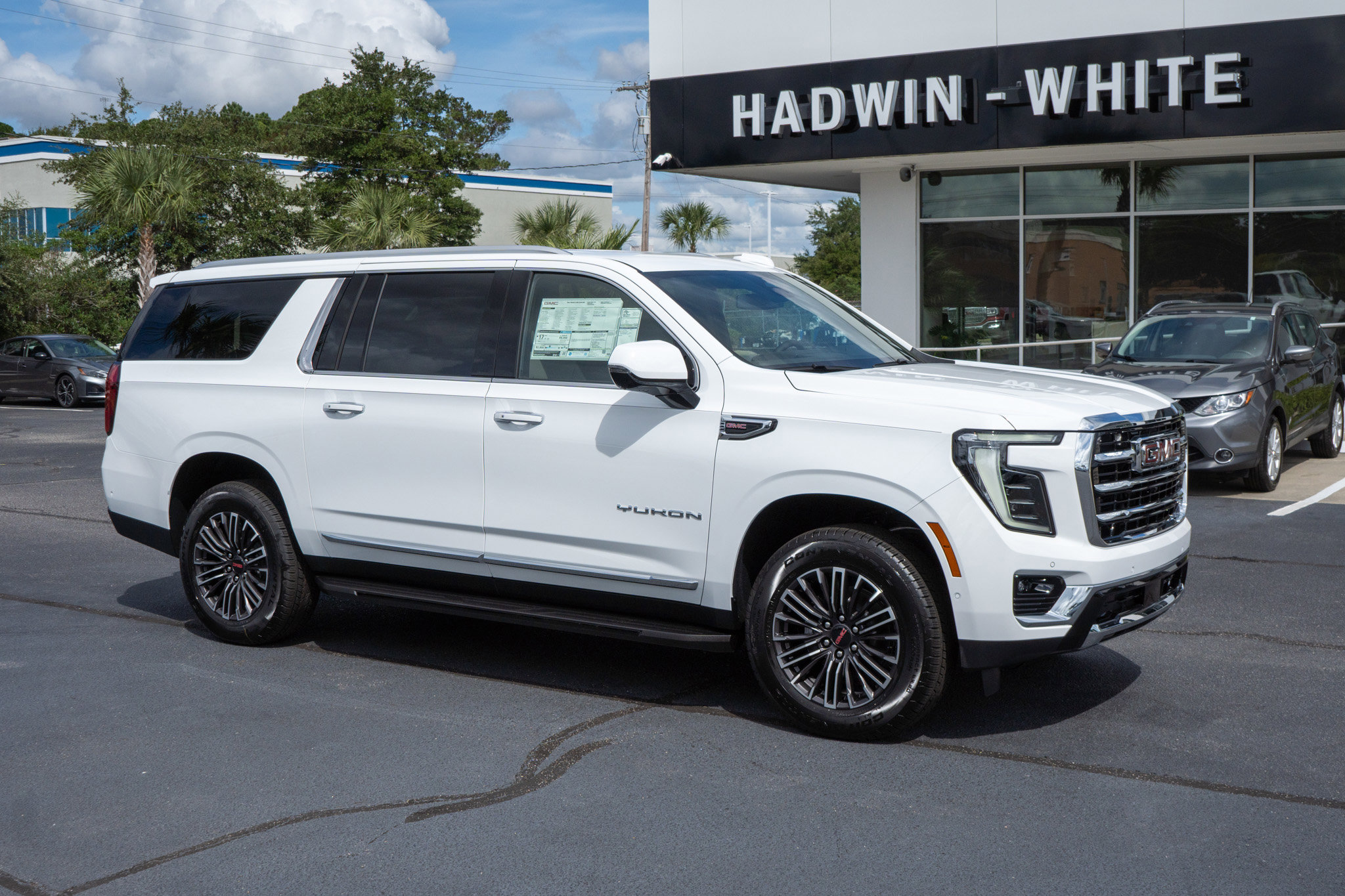 2026 GMC Yukon XL Elevation's photo