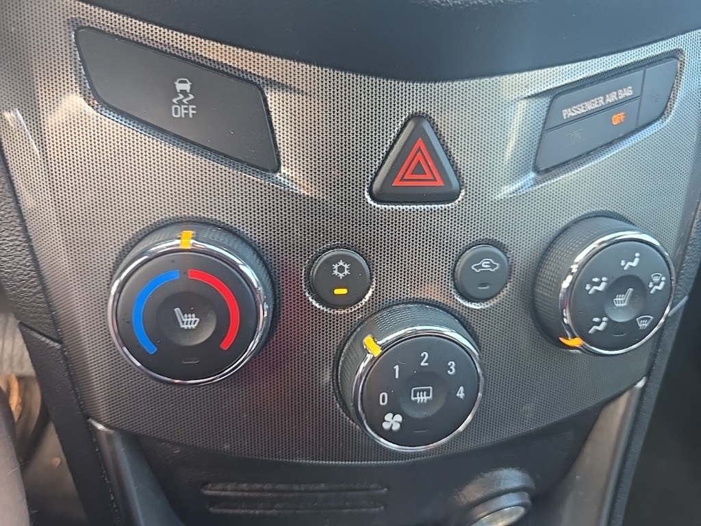 2016 Chevrolet Trax LTZ photo 16
