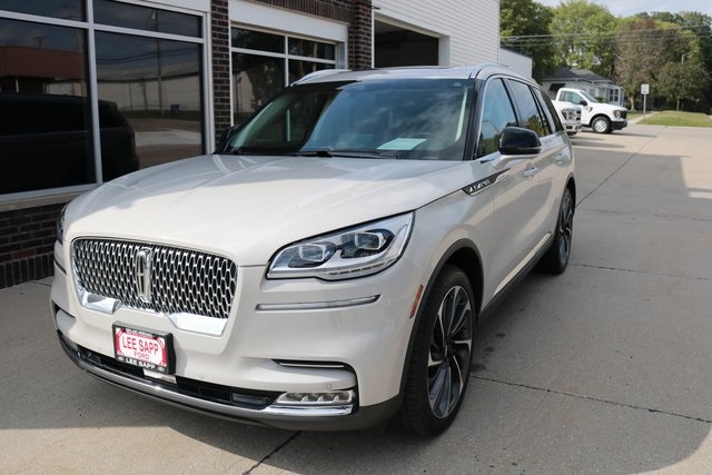 2020 Lincoln Aviator Reserve photo 3