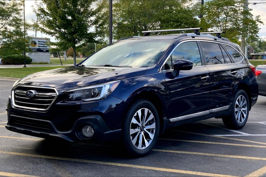2018 Subaru Outback 2.5i Touring photo 10