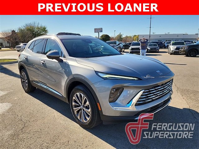 2025 Buick Envision Preferred's photo