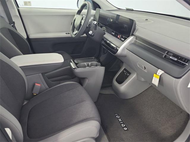 2025 Hyundai Ioniq 5 SE photo 18