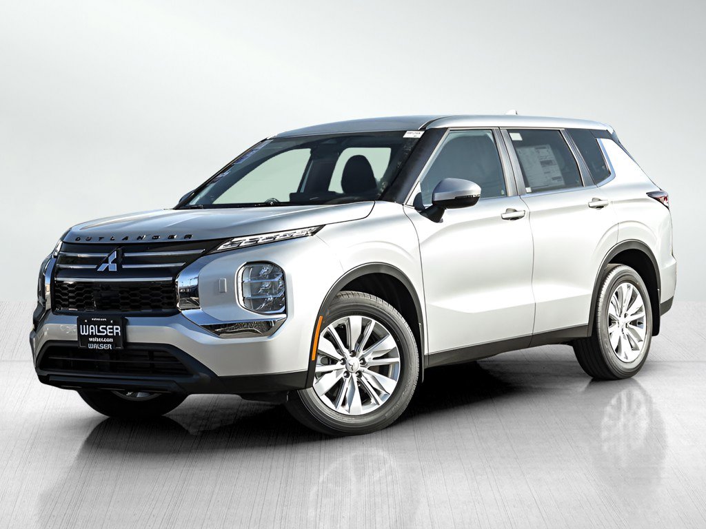 2025 Mitsubishi Outlander ES's photo