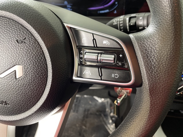 2024 Kia Seltos LX photo 18