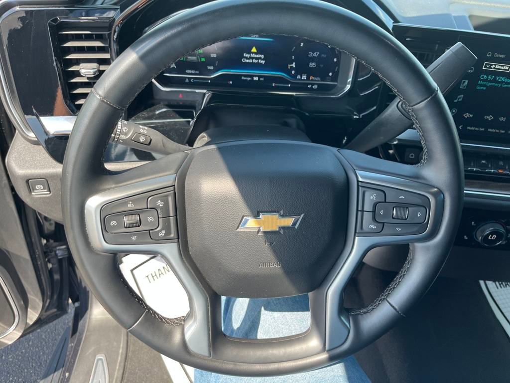 2024 Chevrolet Silverado 1500 LT photo 10