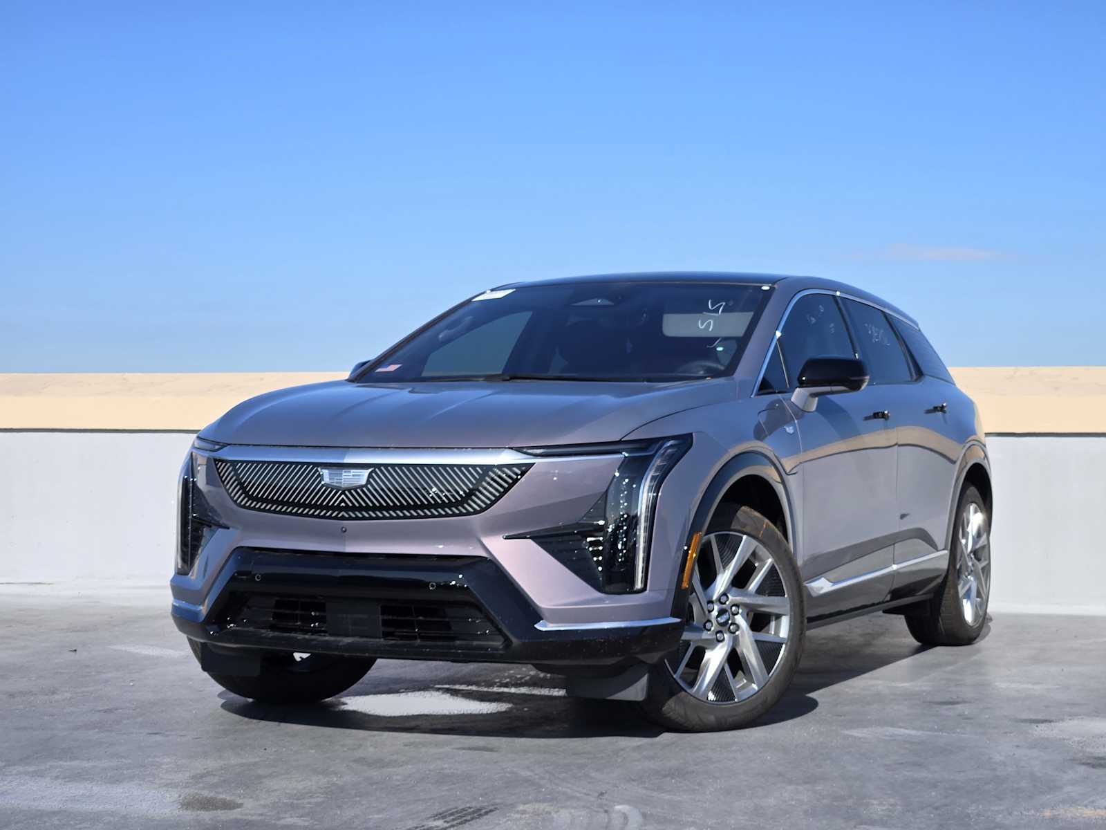 2026 Cadillac OPTIQ Luxury's photo