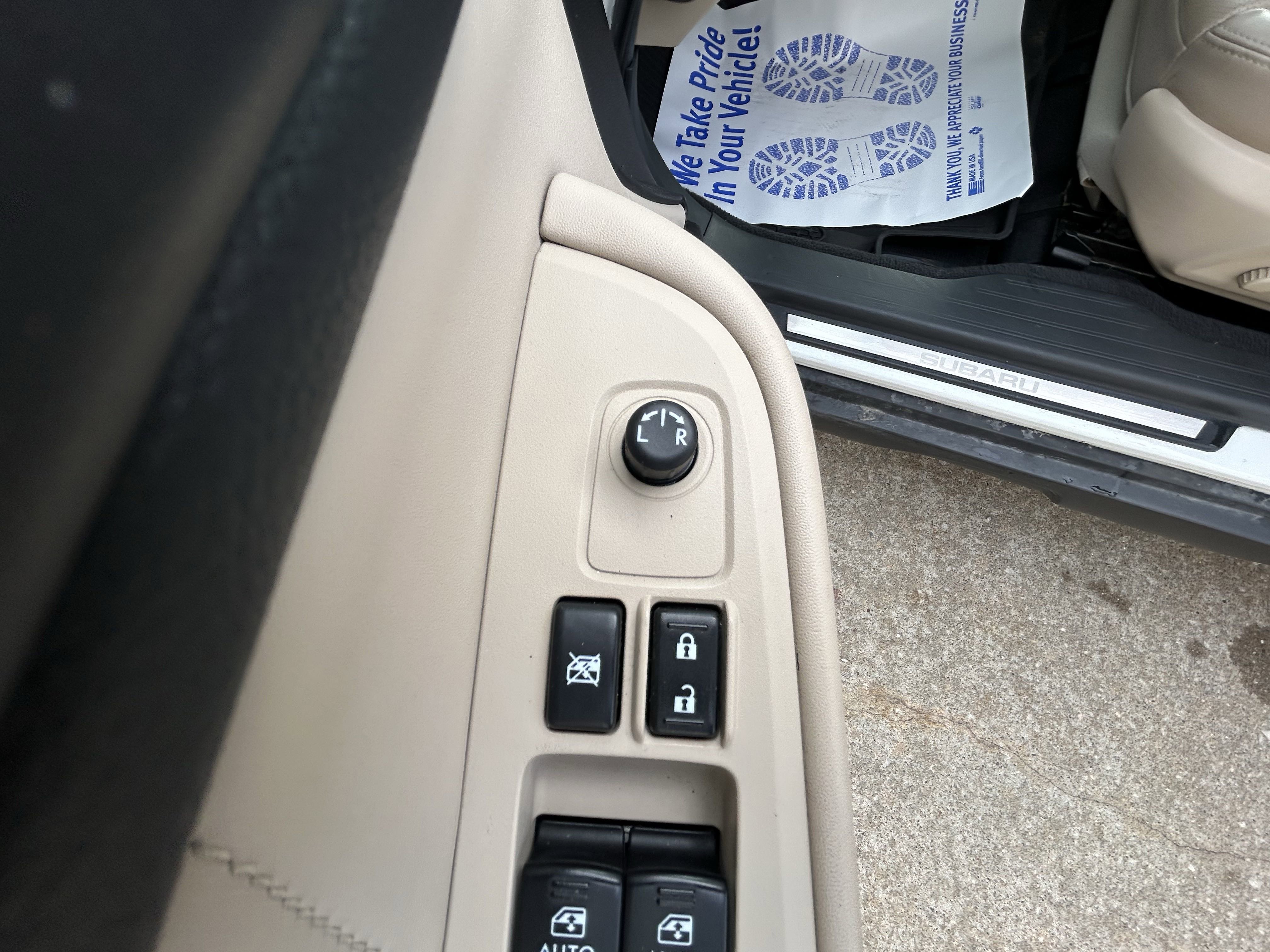 2018 Subaru Outback Limited photo 9