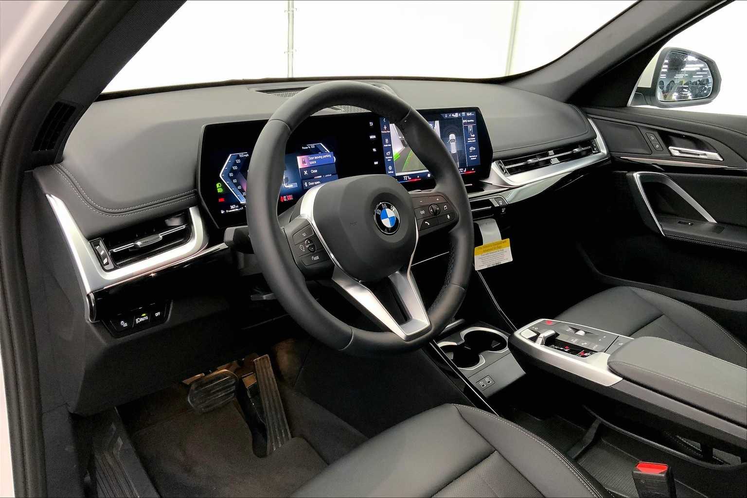 2025 Bmw X1 XDrive28i photo 2
