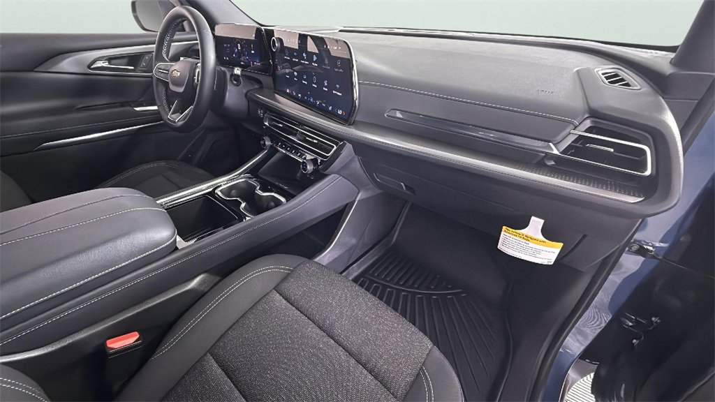 2025 Chevrolet Traverse photo 30