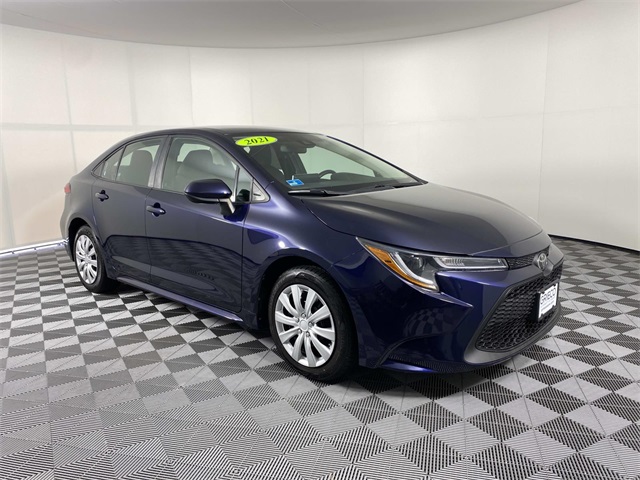 2021 Toyota Corolla LE's photo