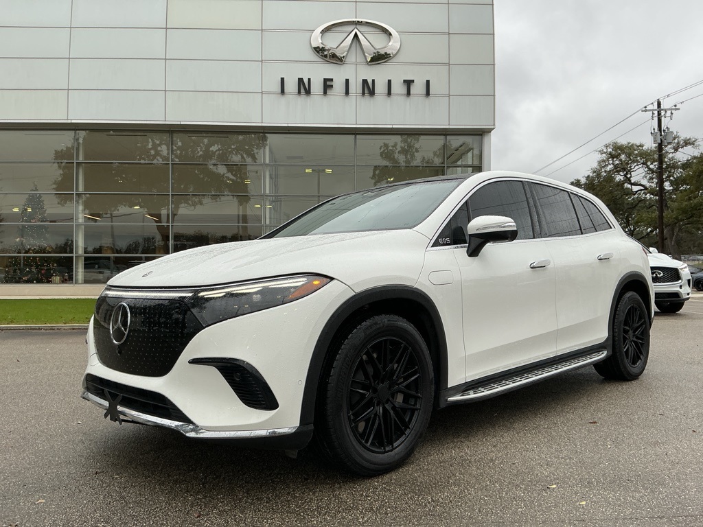 2023 Mercedes-Benz EQS SUV Base's photo