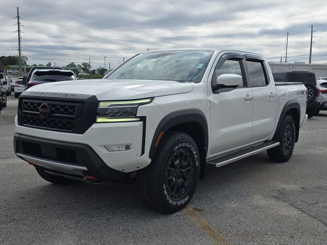 2022 Nissan Frontier PRO-4X's photo