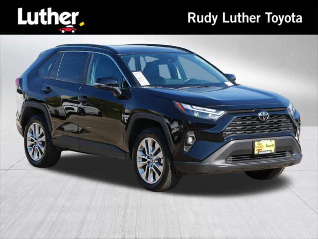 2025 Toyota RAV4 XLE Premium's photo