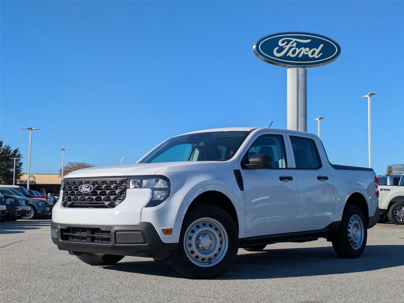 2025 Ford Maverick XL's photo