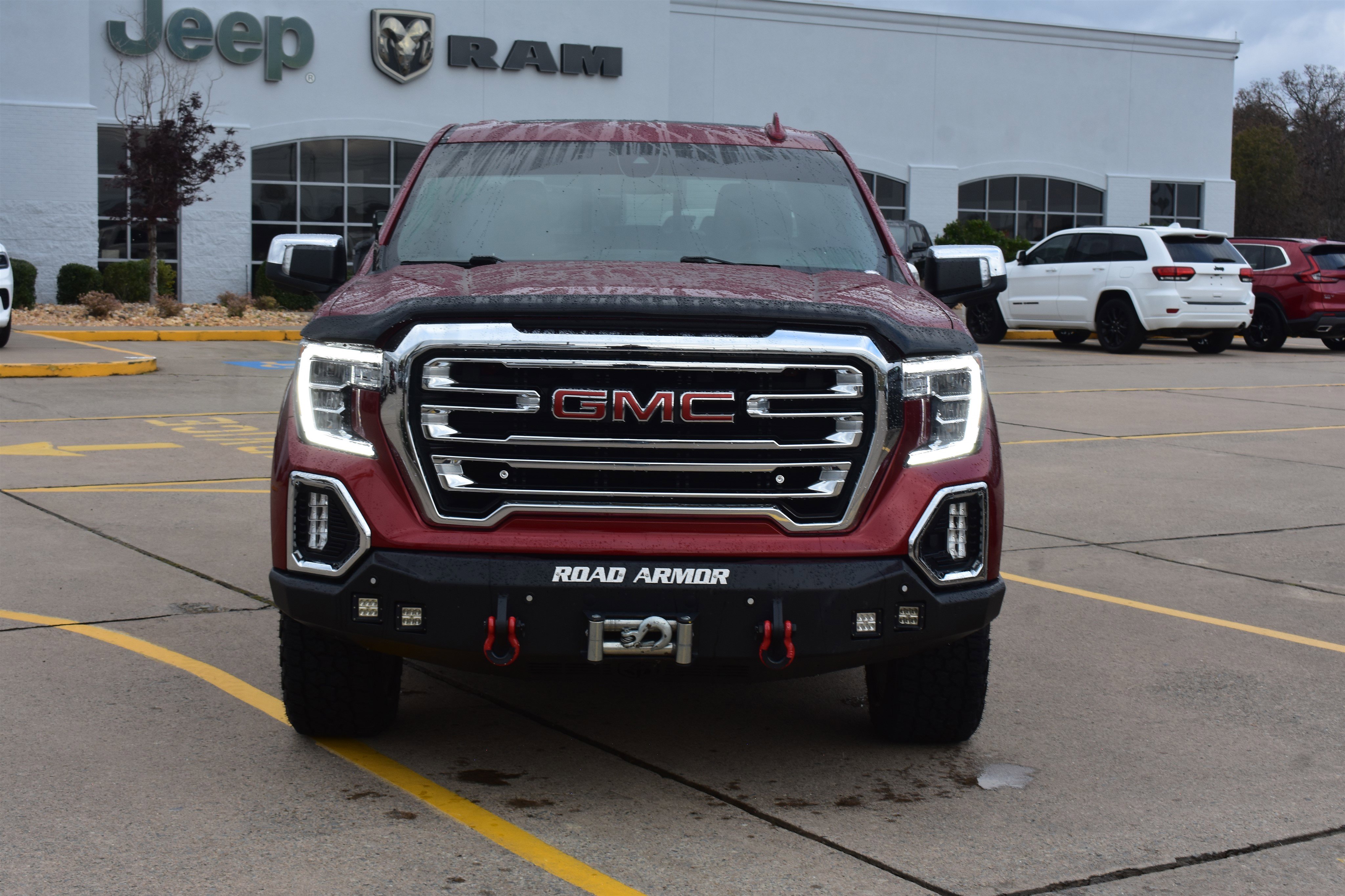 Used 2022 GMC Sierra 1500 Limited SLT with VIN 3GTU9DET6NG215063 for sale in Little Rock
