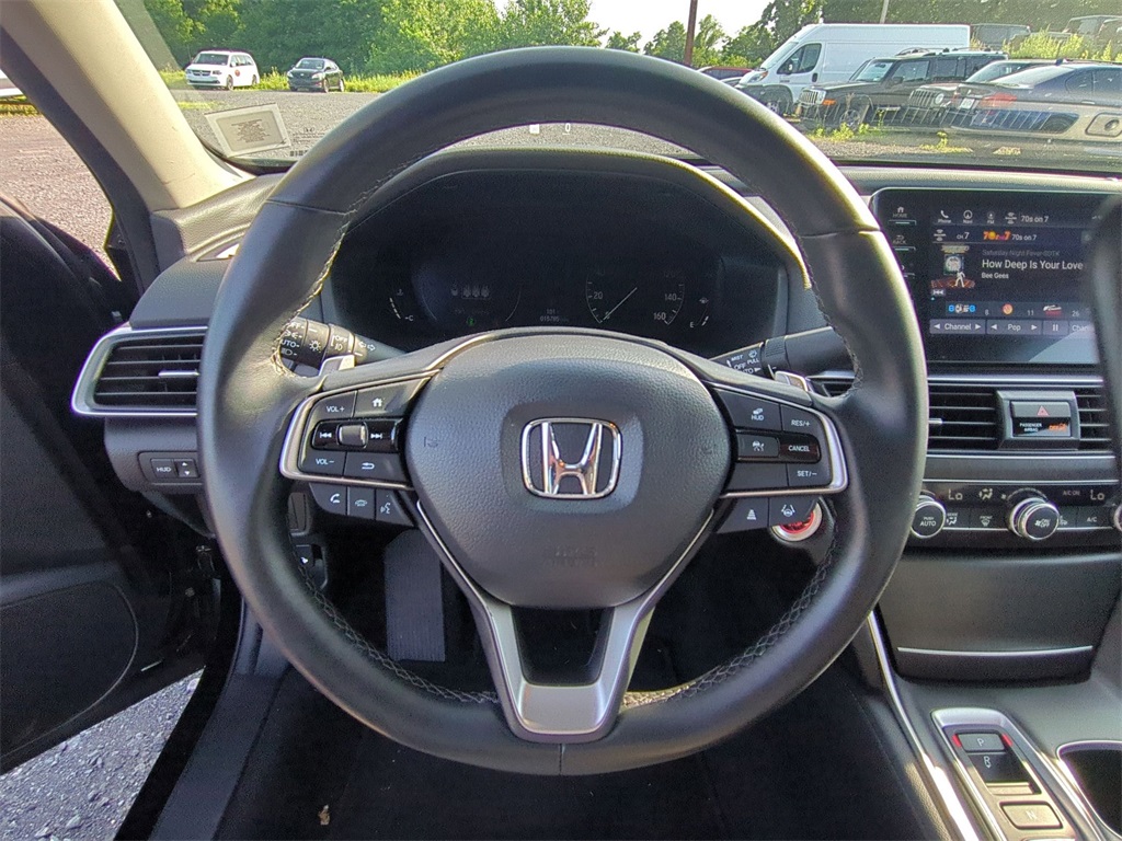 2022 Honda Accord Touring 2.0T photo 17