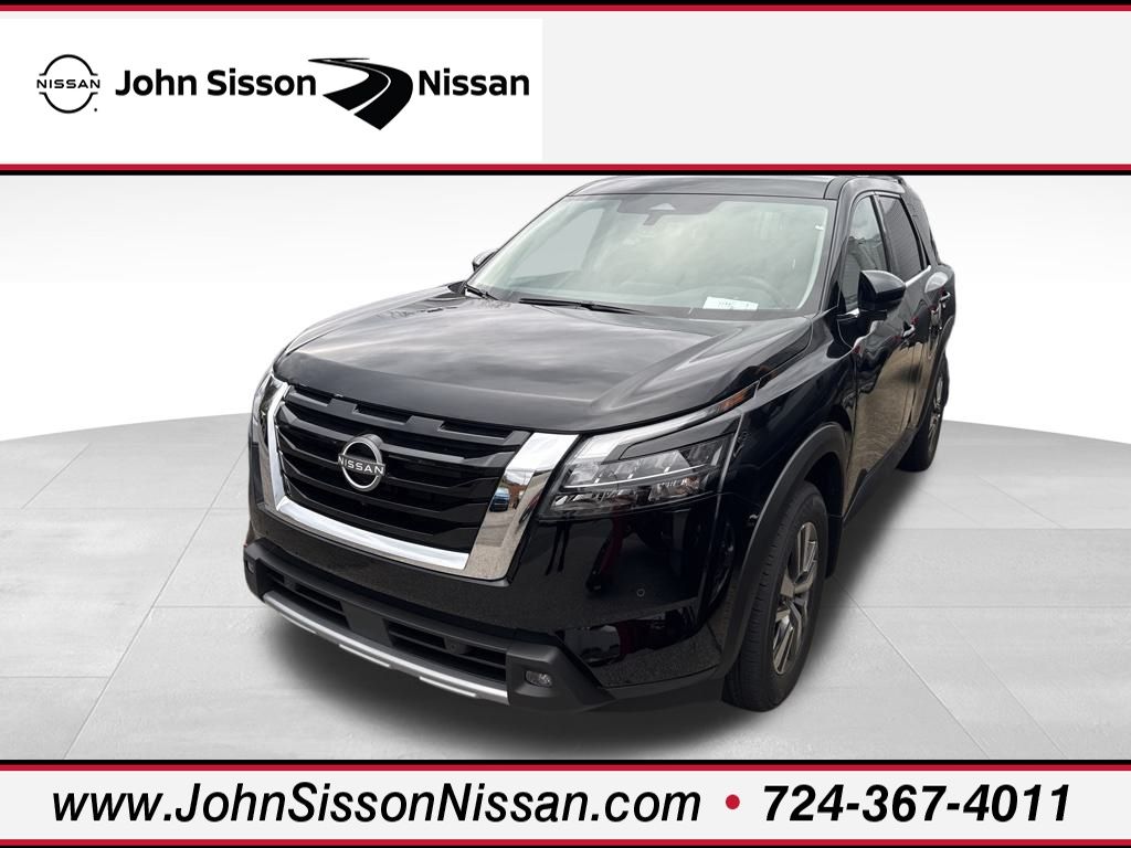 2025 Nissan Pathfinder SL's photo
