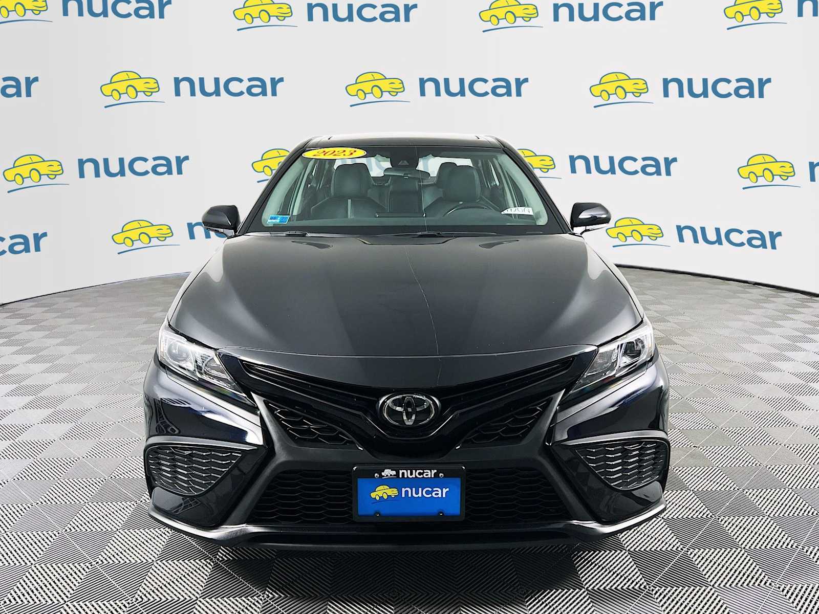 2023 Toyota Camry SE photo 2