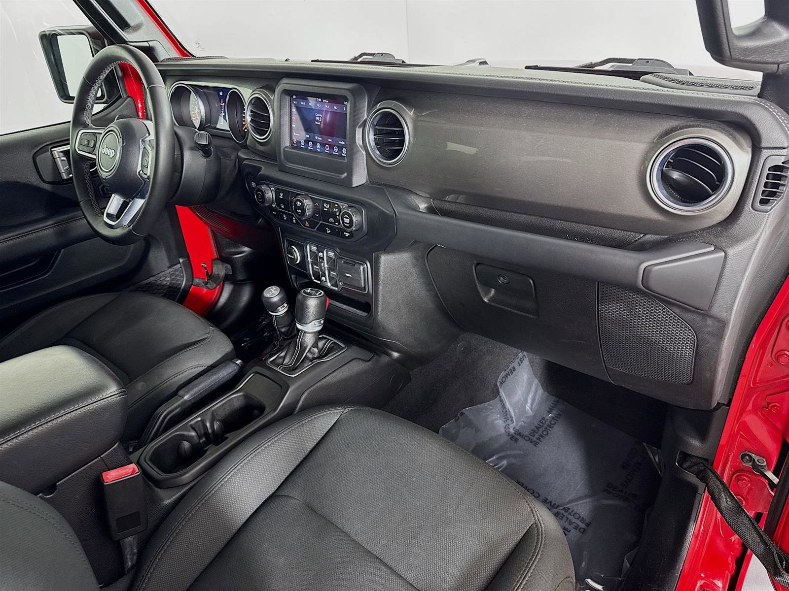 2019 Jeep Wrangler Unlimited Sahara photo 23