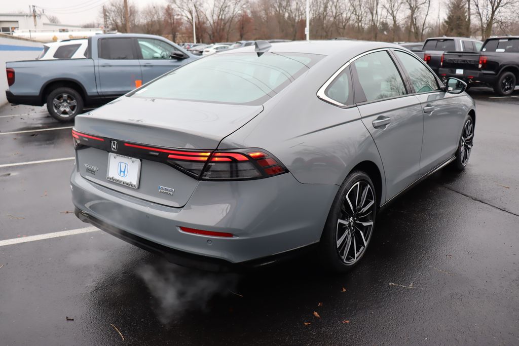 2025 Honda Accord Hybrid Touring photo 5