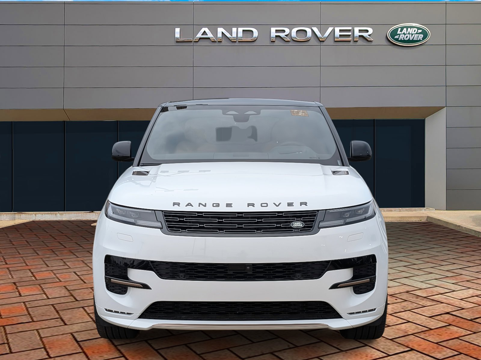 2025 Land Rover Range Rover Sport SE photo 2