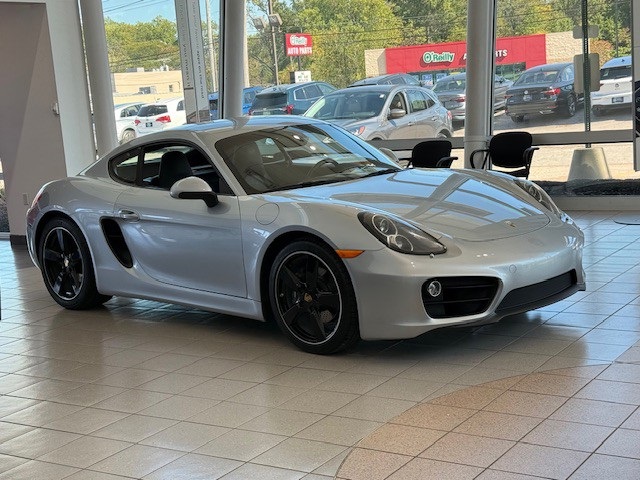 2015 Porsche Cayman Base photo 2