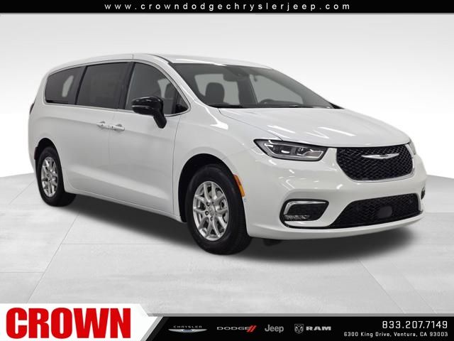 2025 Chrysler Pacifica photo 4