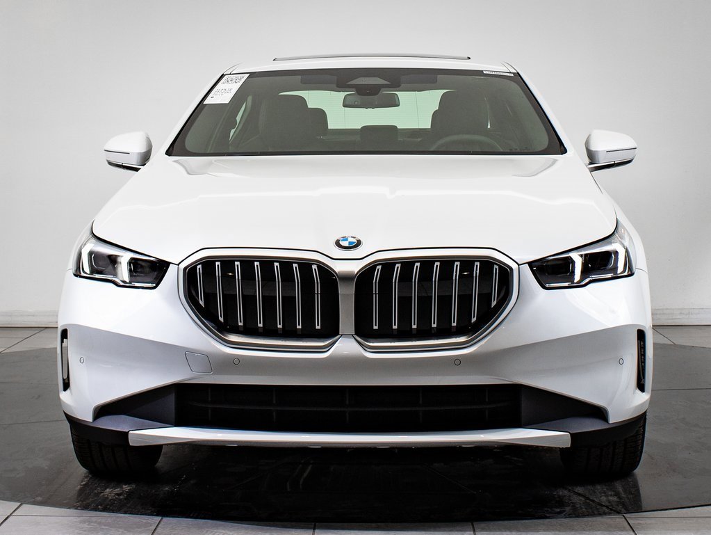 2025 Bmw 530i 530i xDrive photo 2