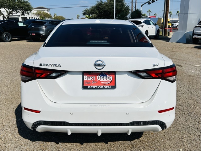 2022 Nissan Sentra SV photo 4