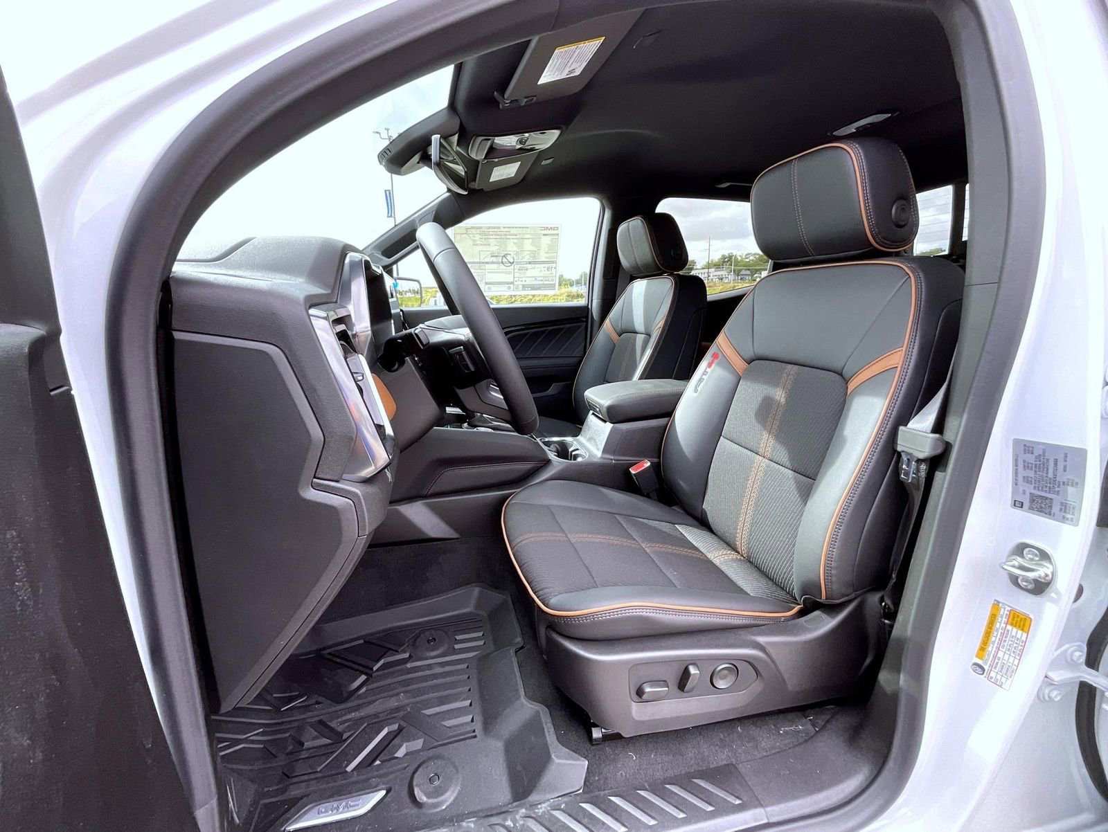 2026 Gmc Canyon AT4 photo 10
