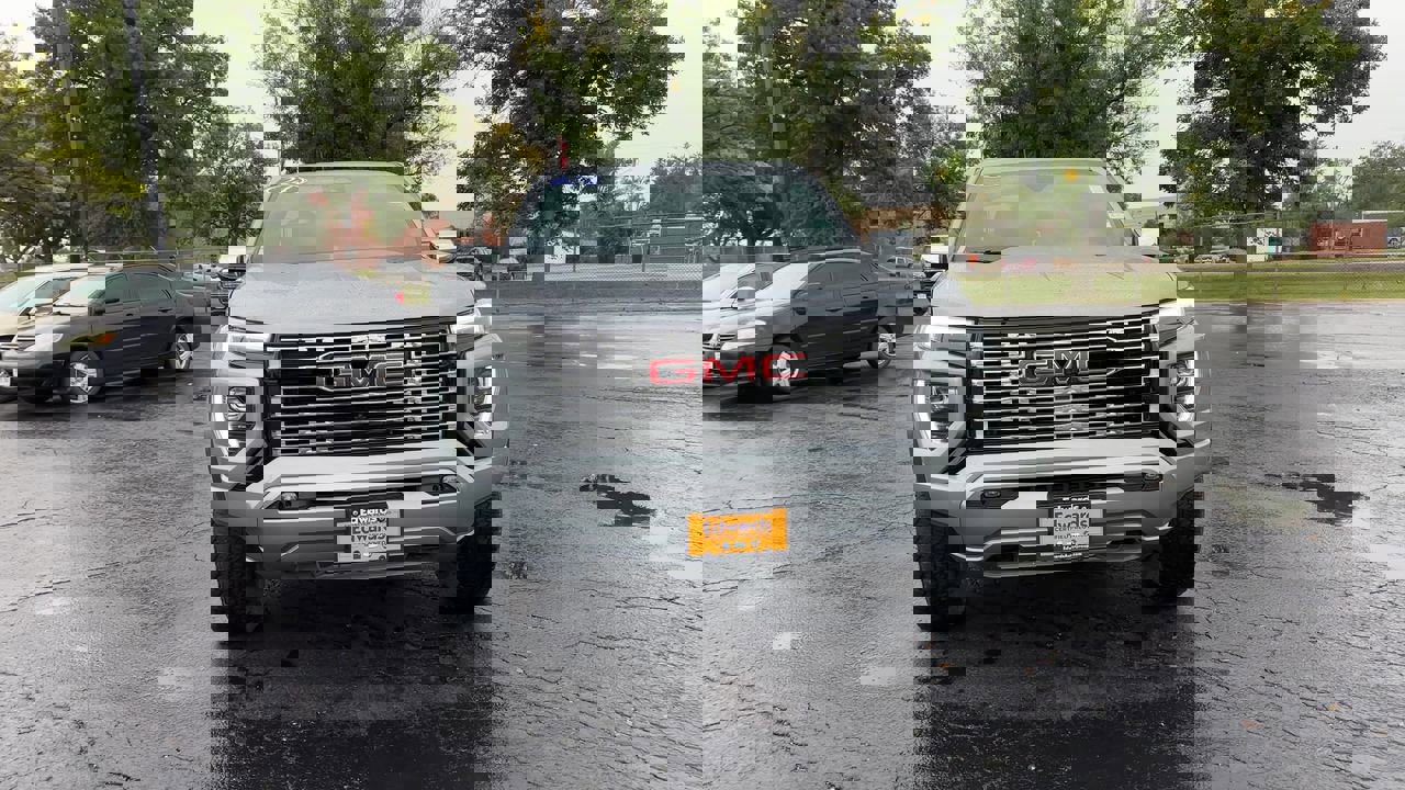 2024 Gmc Canyon Denali photo 3