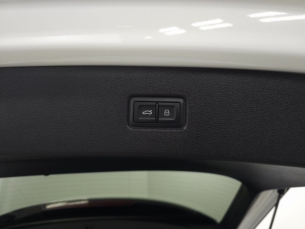 2023 AUDI Q7 - Image 7