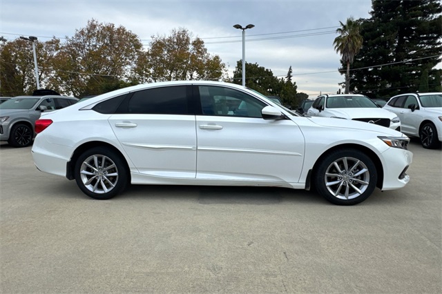 2022 Honda Accord LX photo 3